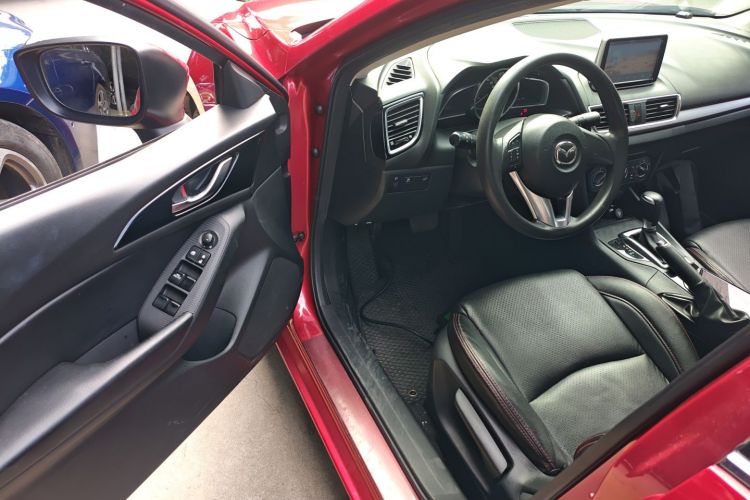 马自达3 昂克赛拉 2016款 三厢 1.5L 自动舒适型中控内饰7003