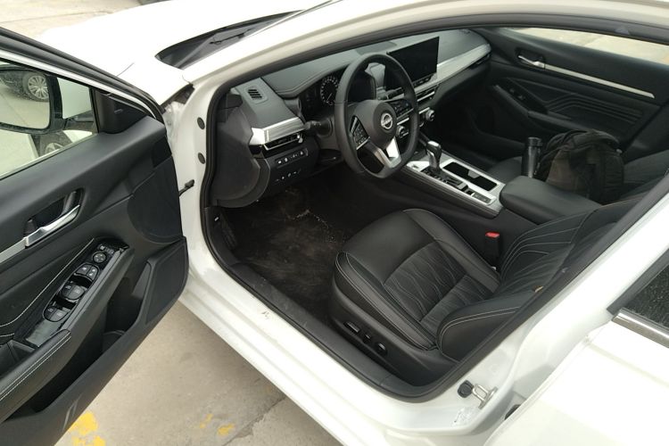 日产 天籁 2022款 2.0T XL 进享版中控内饰20