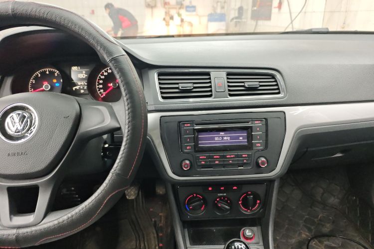 大众 朗逸 2015款 1.6L 手动风尚版局部细节16