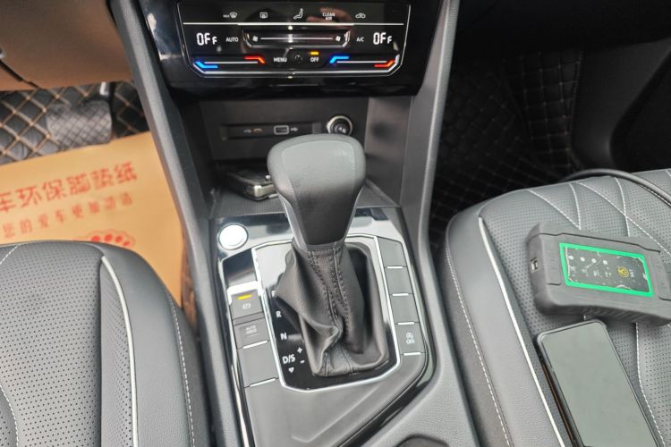 大众 途观L 2023款 改款 330TSI 自动两驱智享版中控内饰18