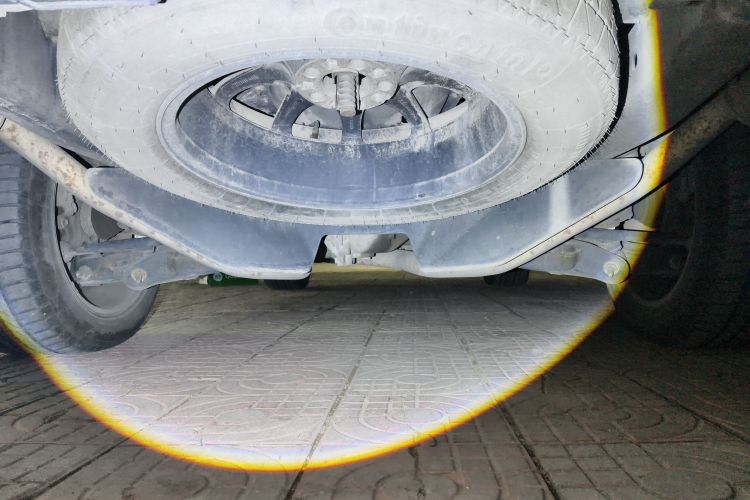 路虎 揽胜运动版 2013款 3.0 TDV6 柴油版局部细节9009