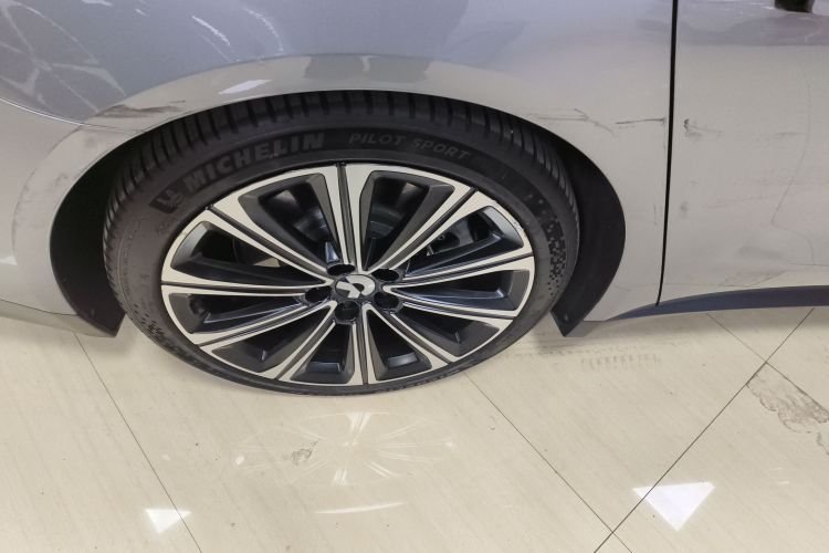 蔚来ET7 2024款 75kWh 行政签名版车身外观6008