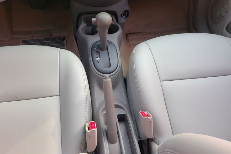 日产 阳光 2015款 1.5XE CVT舒适版中控内饰18