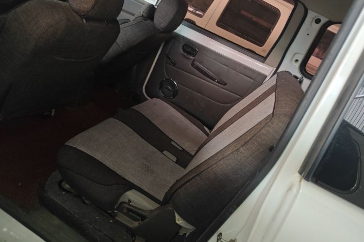 五菱汽车 五菱宏光 2018款 1.5L 经典款S基本型中控内饰7004