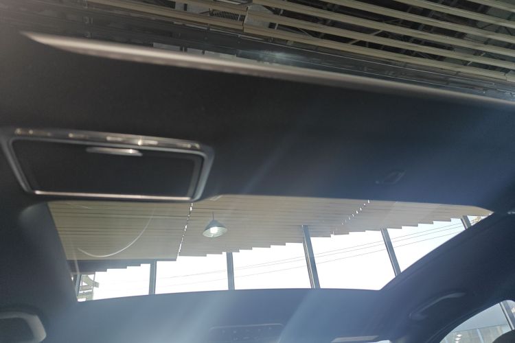 奔驰S级 2014款 S 320 L 商务型中控内饰22