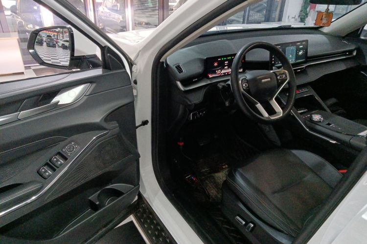哈弗H6 2021款 第三代 1.5T 自动两驱Pro中控内饰20