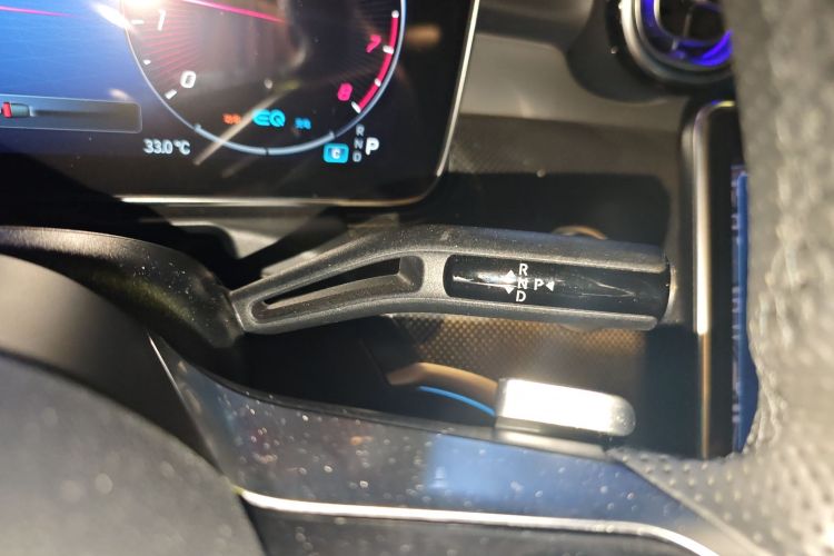 奔驰C级 2022款 改款 C 260 L 运动版局部细节18