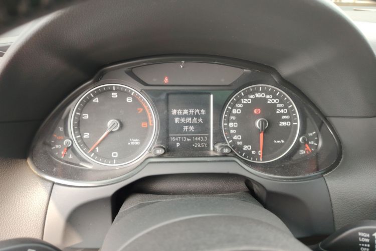 奥迪Q5 2016款 40 TFSI 进取型局部细节14