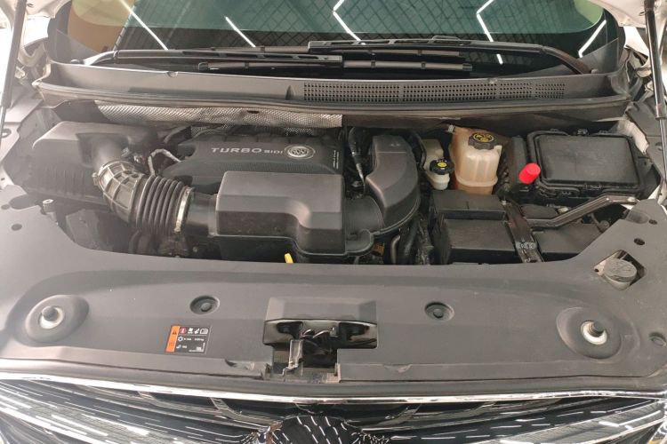 别克GL8 2022款 ES陆尊 653T 豪华型机舱底盘24