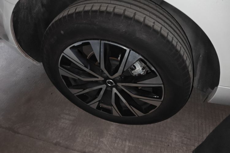 沃尔沃XC60 2025款 B5 四驱智远豪华版车身外观6008