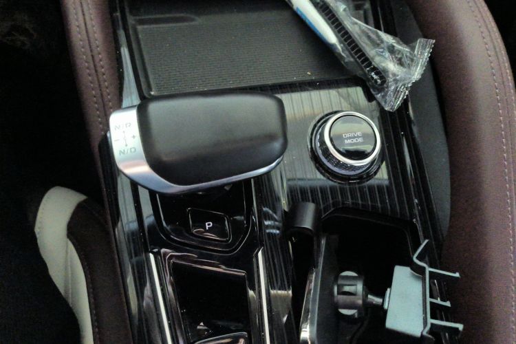 吉利汽车 星越L 2021款 2.0TD DCT EVO两驱智尊型局部细节18