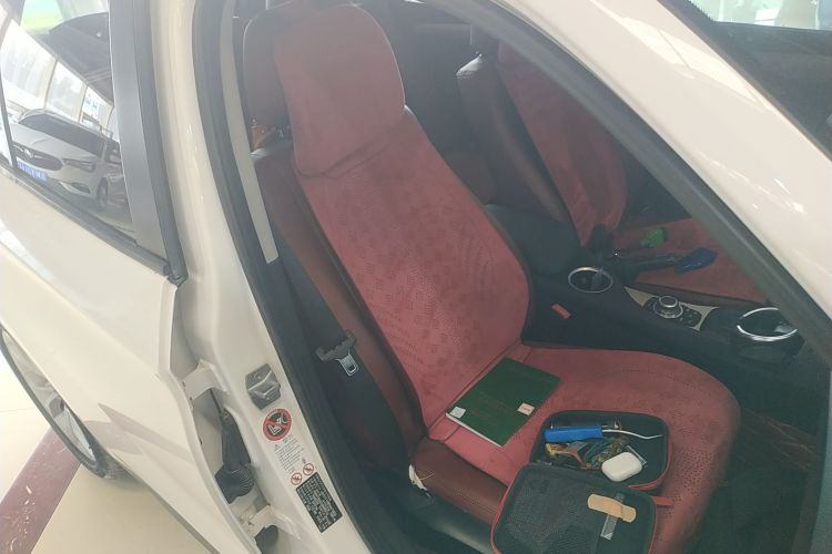 宝马X1 2013款 sDrive18i 时尚型局部细节41