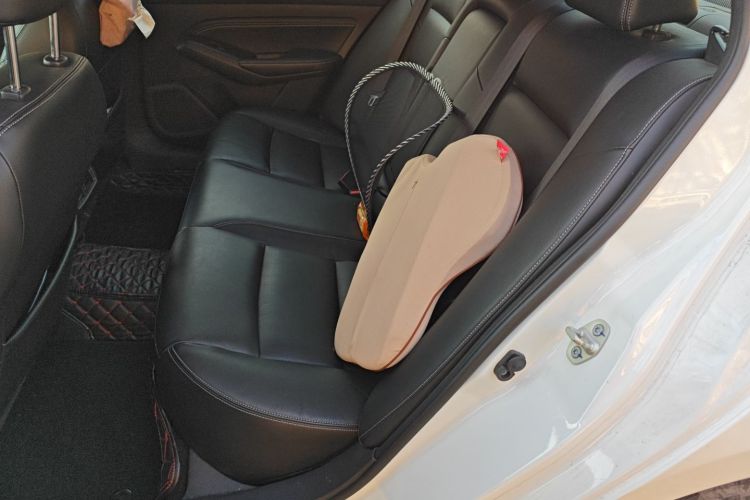 日产 天籁 2019款 2.0L XL 舒适版中控内饰21