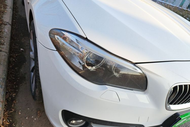 宝马5系 2017款 528Li xDrive领先型车身外观8