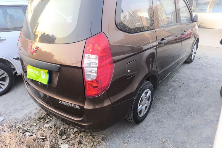 五菱汽车 五菱宏光 2015款 1.2L S 基本型国IV车身外观6006