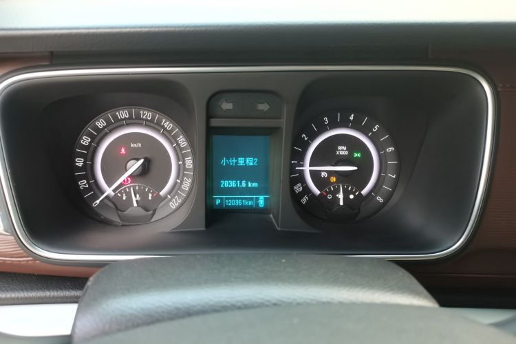 别克GL8 2018款 28T 舒适型 国VI局部细节14