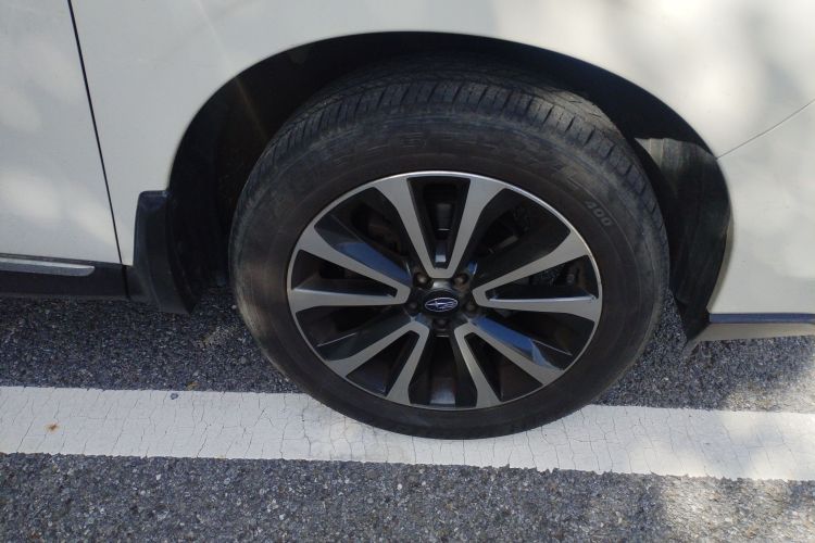 斯巴鲁 森林人 2016款 2.5i 尊贵导航版车身外观10