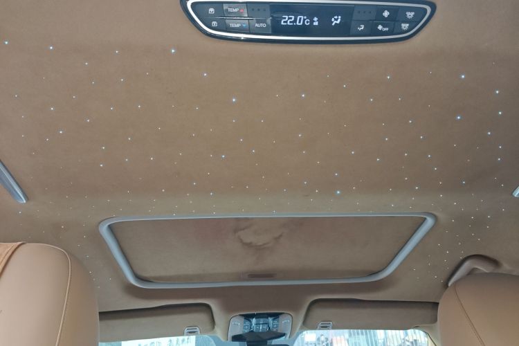 广汽传祺 传祺M8 2021款 领秀系列 390T 至尊版局部细节22