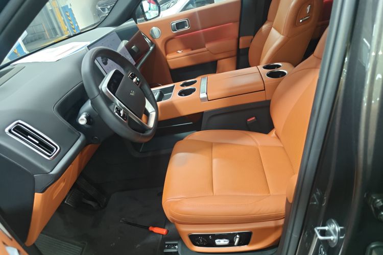 理想汽车 理想L8 2023款 Air局部细节19