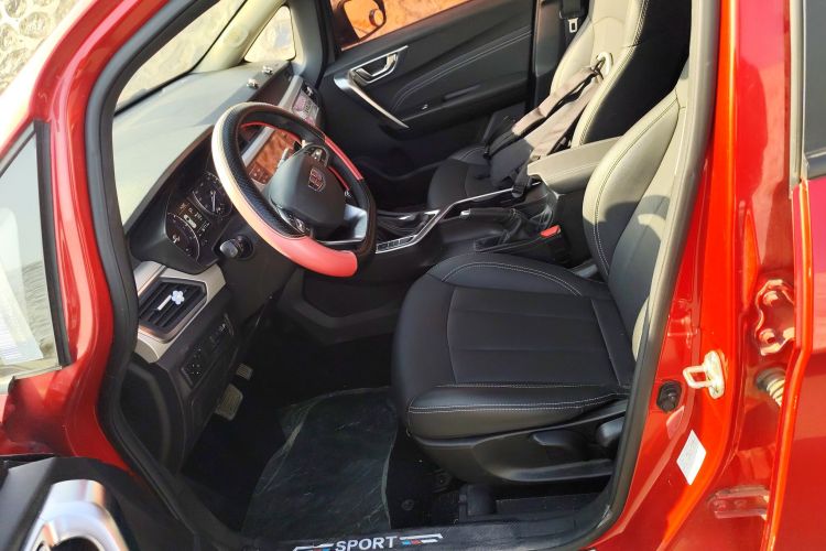 吉利汽车 远景X3 2020款 1.5L CVT尊贵型中控内饰19