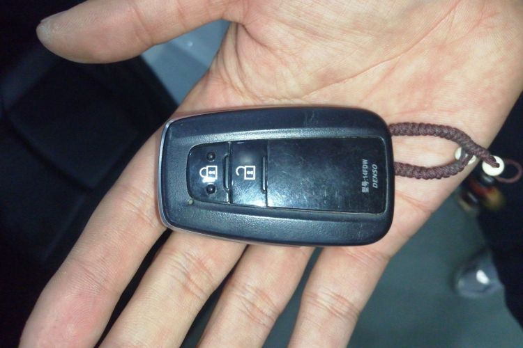 丰田C-HR 2021款 2.0L 豪华版中控内饰7001