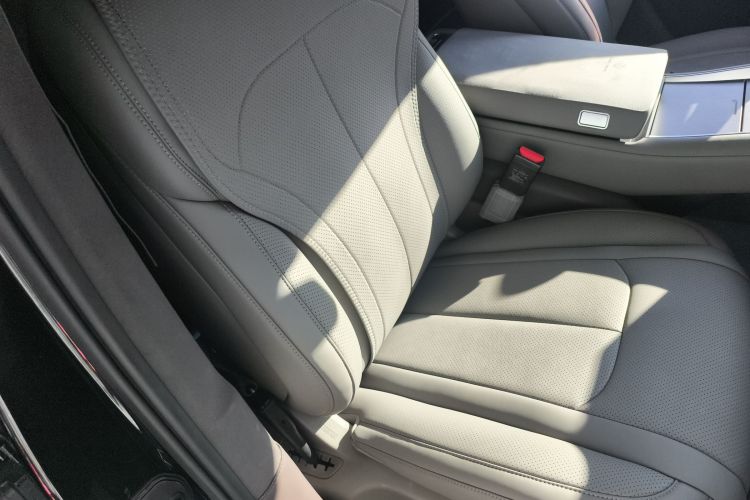 腾势N9 2025款 旗舰型局部细节41