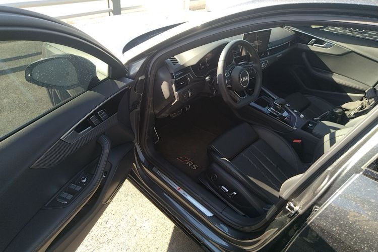 奥迪A4L 2024款 40 TFSI quattro RS套件燃速型中控内饰20