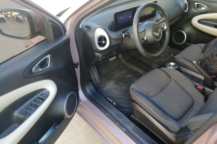 五菱汽车 五菱缤果 2023款 333km 快享款中控内饰20