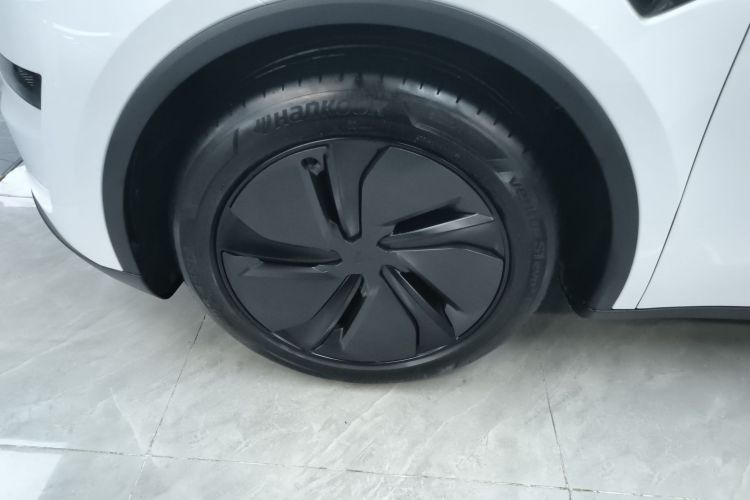 特斯拉 Model Y 2025款 长续航全轮驱动版车身外观6007