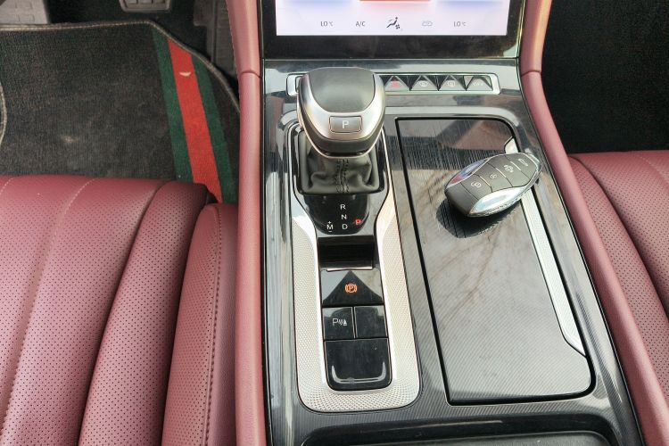 红旗H5 2023款 1.5T DCT智联旗韵版中控内饰18