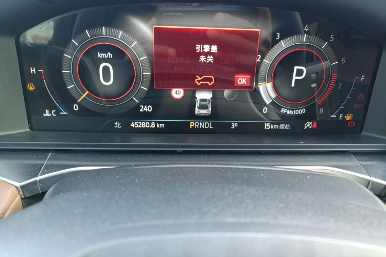 福特 探险者 2023款 EcoBoost 285 四驱钛金版 7座中控内饰15