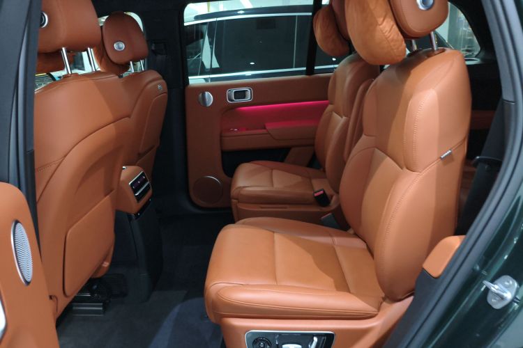 理想汽车 理想L9 2022款 Max中控内饰21