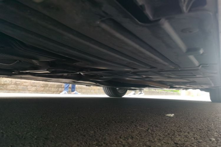 宝马3系 2019款 320Li M运动曜夜版局部细节9002