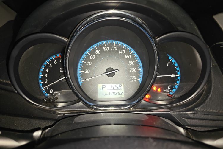 丰田 YARiS L 致享 2017款 1.5E CVT魅动版中控内饰14