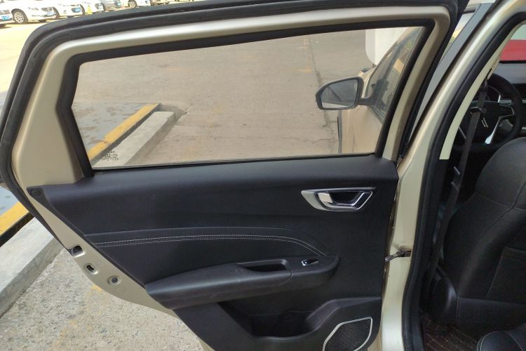 吉利汽车 远景X3 2017款 1.5L 自动尊贵型中控内饰49