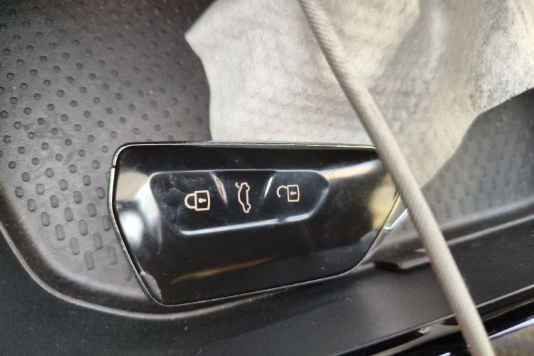 大众 2022款 凌渡L 280TSI DSG炫辣版中控内饰11