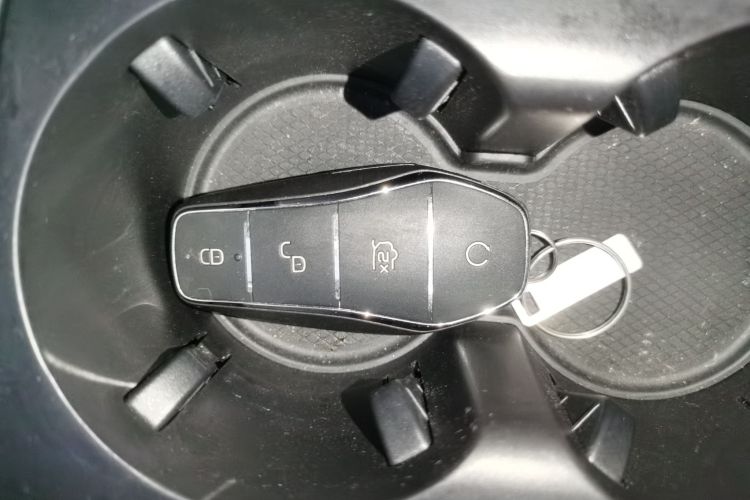 比亚迪 秦PLUS 2021款 DM-i 55KM 旗舰型中控内饰7001