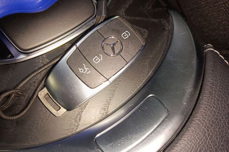 奔驰C级(进口) 2020款 C 260 旅行轿车中控内饰11