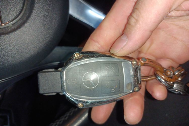 奔驰C级 2018款 C 200 L 运动版中控内饰7001