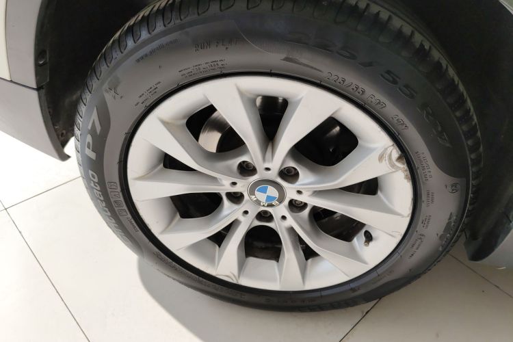 宝马X1 2014款 sDrive18i 时尚型车身外观6008