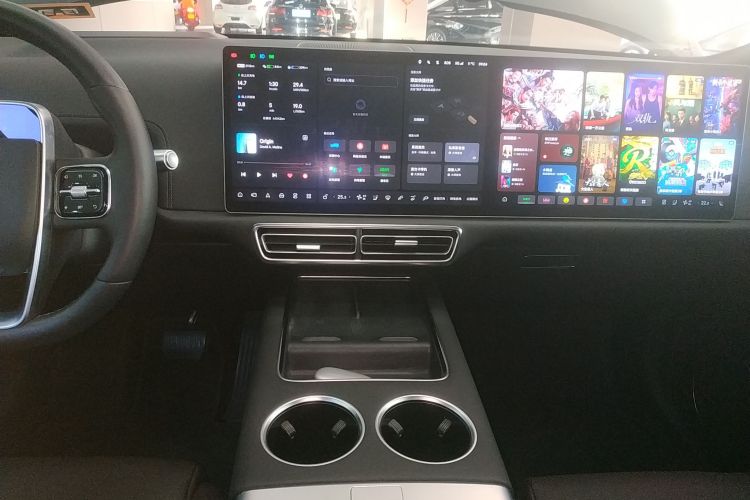 理想汽车 理想L9 2022款 Max中控内饰16