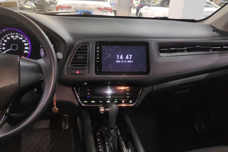 本田 缤智 2019款 220 TURBO CVT精英版 国VI中控内饰16