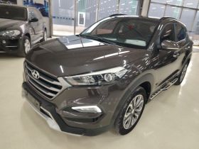 现代 途胜 2015款 1.6T 双离合两驱智能型