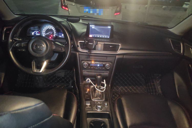 马自达3 昂克赛拉 2017款 三厢 1.5L 自动豪华型 国V中控内饰12