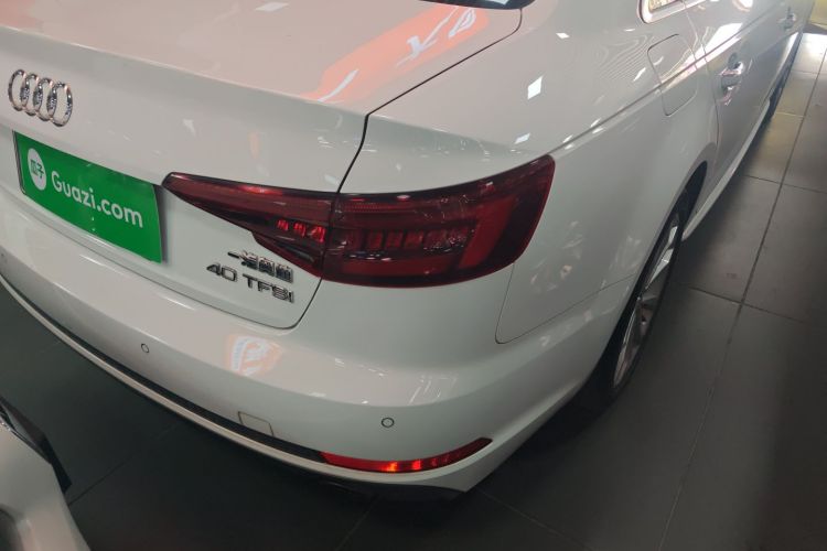 奥迪A4L 2018款 30周年年型 40 TFSI 时尚型车身外观6006
