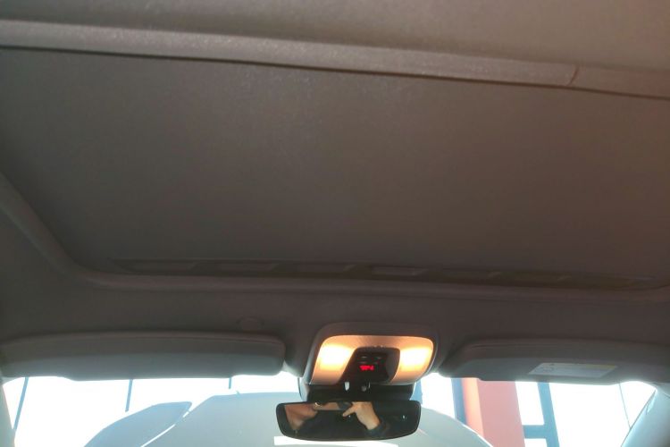 沃尔沃S60 2019款 S60L T3 智进版中控内饰22