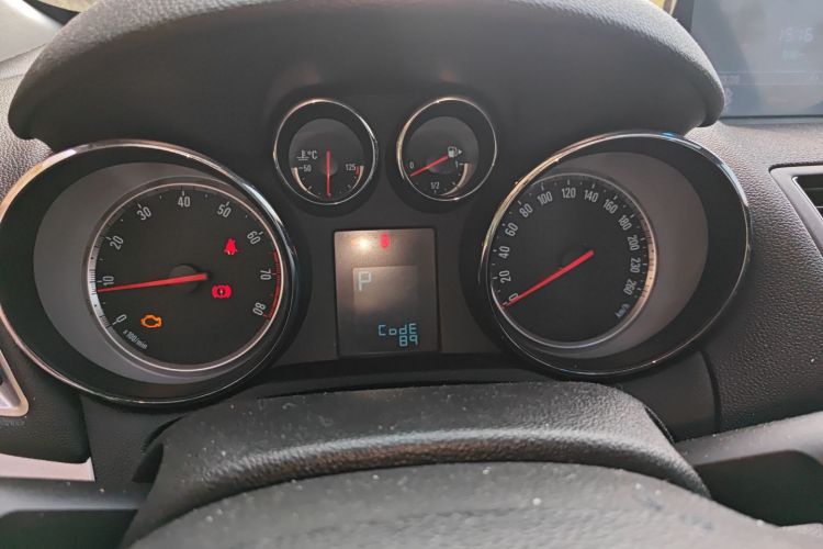 别克 昂科拉 2013款 1.4T 自动两驱精英型局部细节14