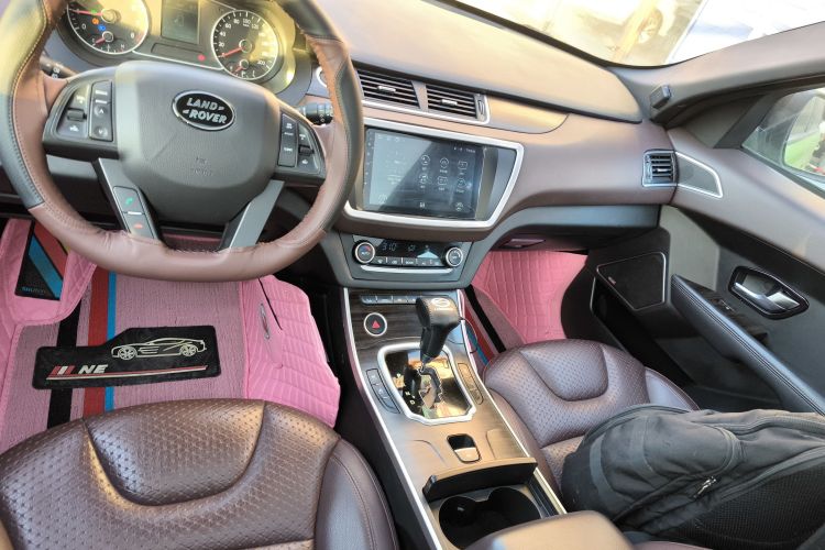 陆风X7 2015款 2.0T 全景尊贵版中控内饰16