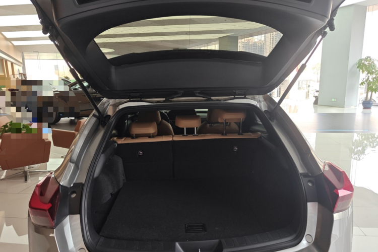 雷克萨斯UX 2022款 260h 探·趣版局部细节23