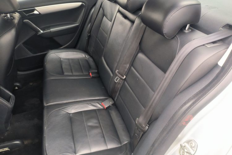 大众 朗逸 2013款 改款经典 1.6L 自动舒适版中控内饰7003